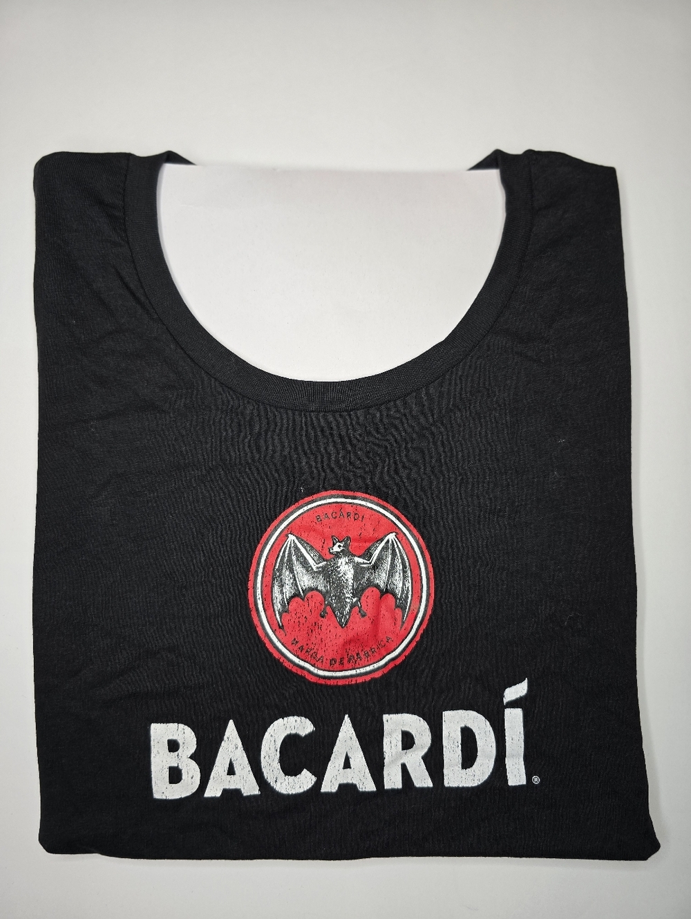 Bacardi Logo Women’s Black Graphic T-Shirt Bat Rum Distillery Tee S M L